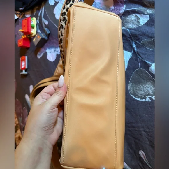 Stoney clover lane small scoop tote - Picture 3 of 4